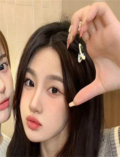 千亿隐豪回村专业观看手册：分析巧妙的镜头语言的实用技巧 让你获得心灵启迪